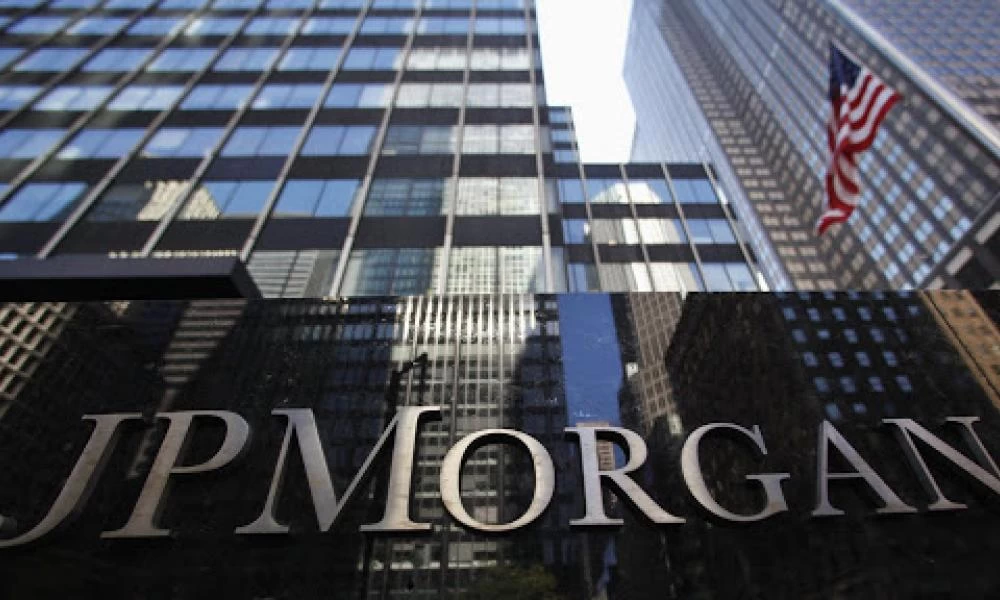 JPMorgan: Αυξάνει τις τιμές-στόχους για τις ελληνικές τράπεζες